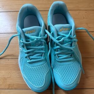 Asics blue turquoise running shoes women’s size 6.5 NWT